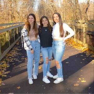 Meet your Posher, Cari